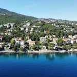 Luxury Seaview Apartment, New Aircons In * Abbázia