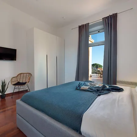 Luxury Seaview Apartment, New Aircon Heating Apartman *