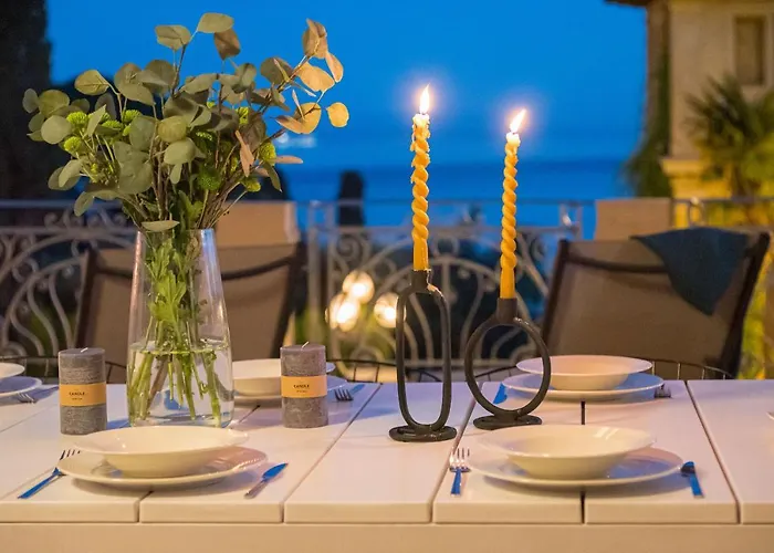 Luxury Seaview Apartment, New Aircon Heating Apartman Abbázia