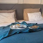 Luxury Seaview Apartment, New Aircons In