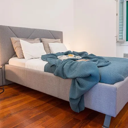 Luxury Seaview Apartment, New Aircons In *